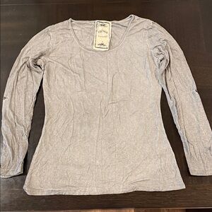 Vintage Light Gray Long Sleeve Scoop Neck Tee